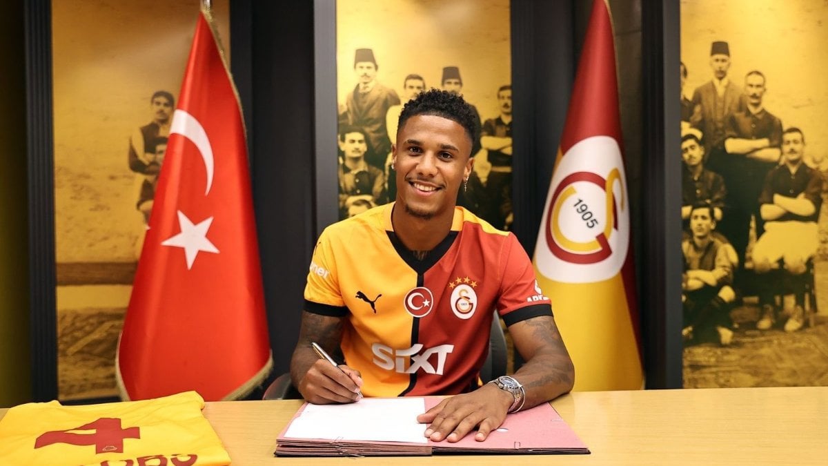 Galatasaray’ın yeni transferi Ismail Jakobs sakatlandı