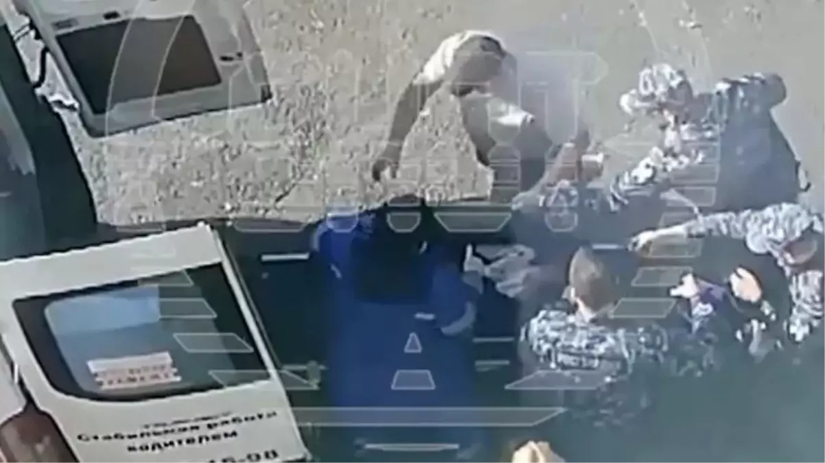 Rusya’da 13 yaşındaki öğrenci arkadaşlarına tüfek ve bıçakla saldırdı: 4 yaralı