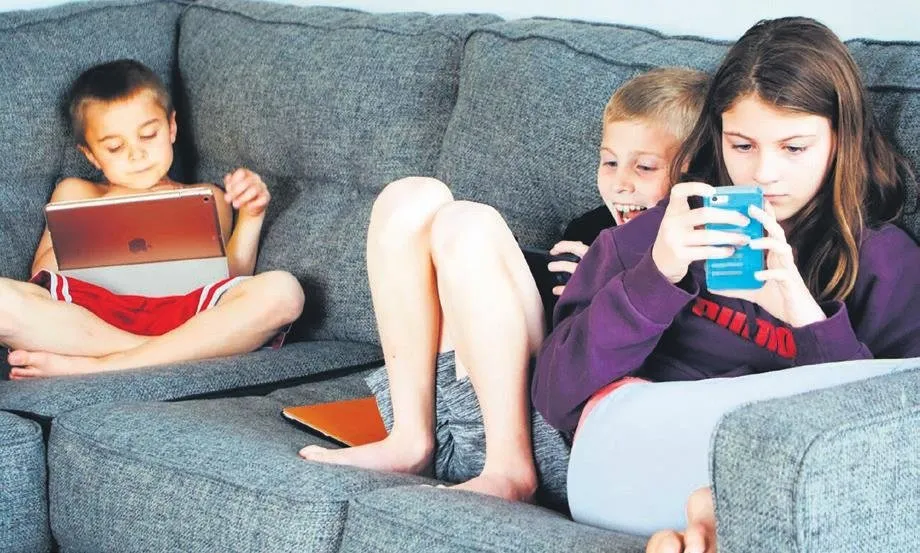 Sosyal medyaya yaş sınırı gelecek mi?