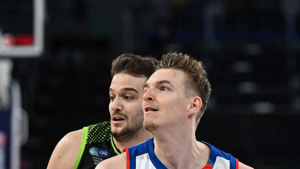Anadolu Efes, Justus Hollatz ile yolları ayırdı!
