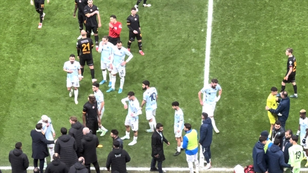Adana Demirspor-Galatasaray maçında yaşananlar dünya basınında gündem oldu