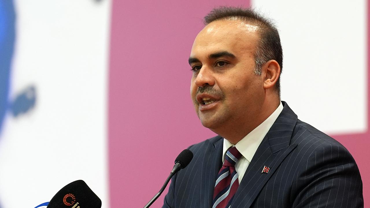 Bakan Kacır: Türkiye’yi büyük atılımlara imzasını atan bir ülke konumuna yükselttik
